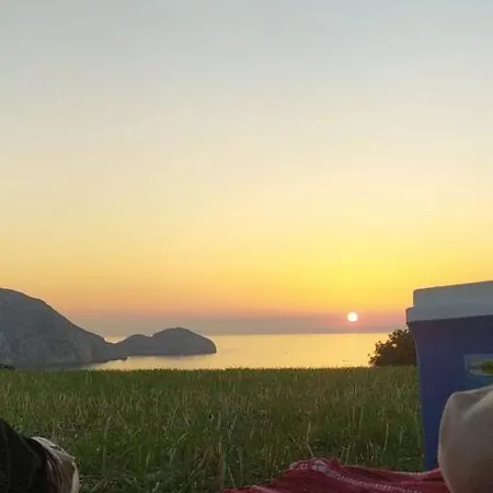 펜션 Eco At The Sunset And Sea View On The Hill 10 Min W From Sea